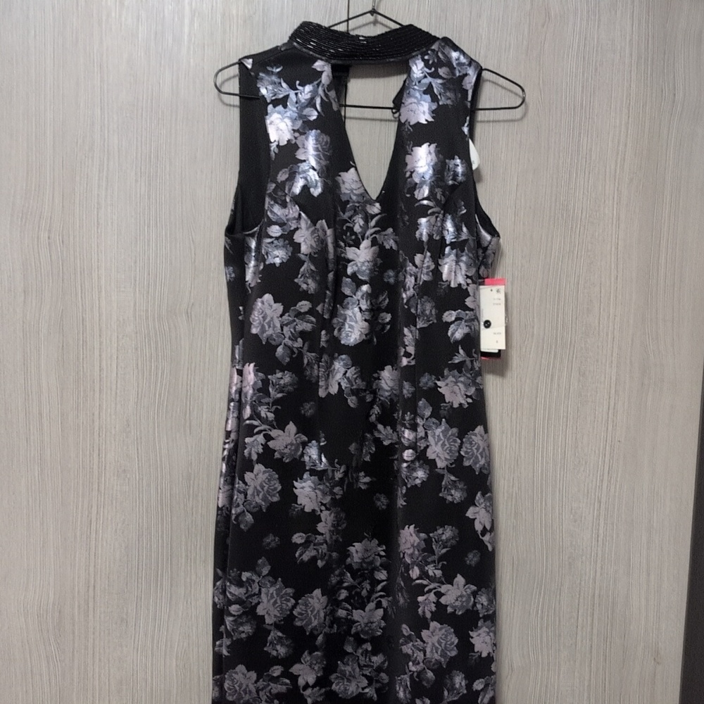 SL Fashions Black and White Floral Backless Dress